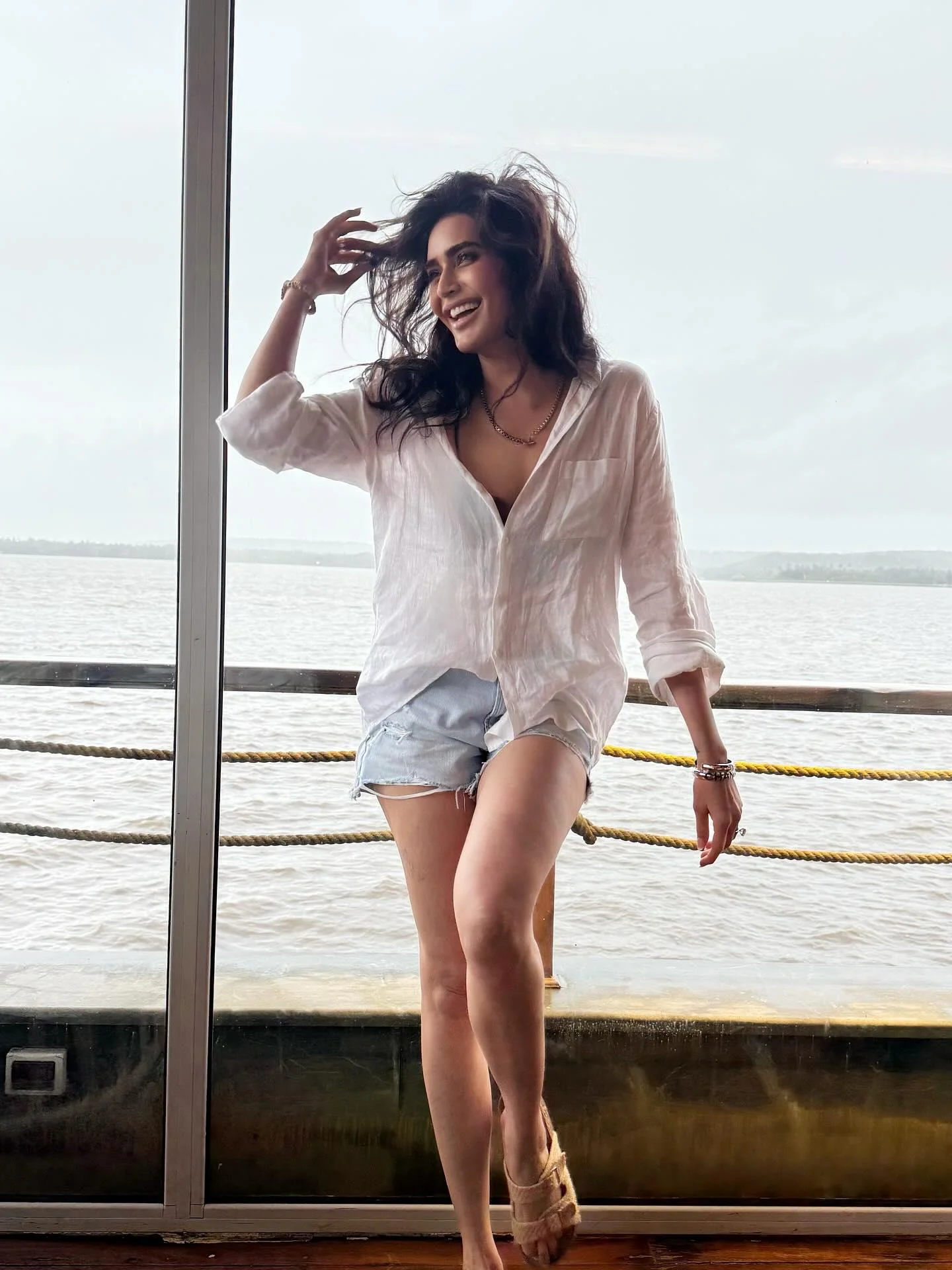 Karishma Tanna, 41 picture 1 of 1