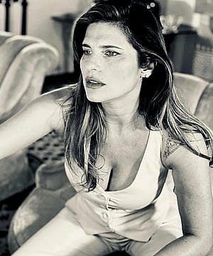Lake Bell, 44'