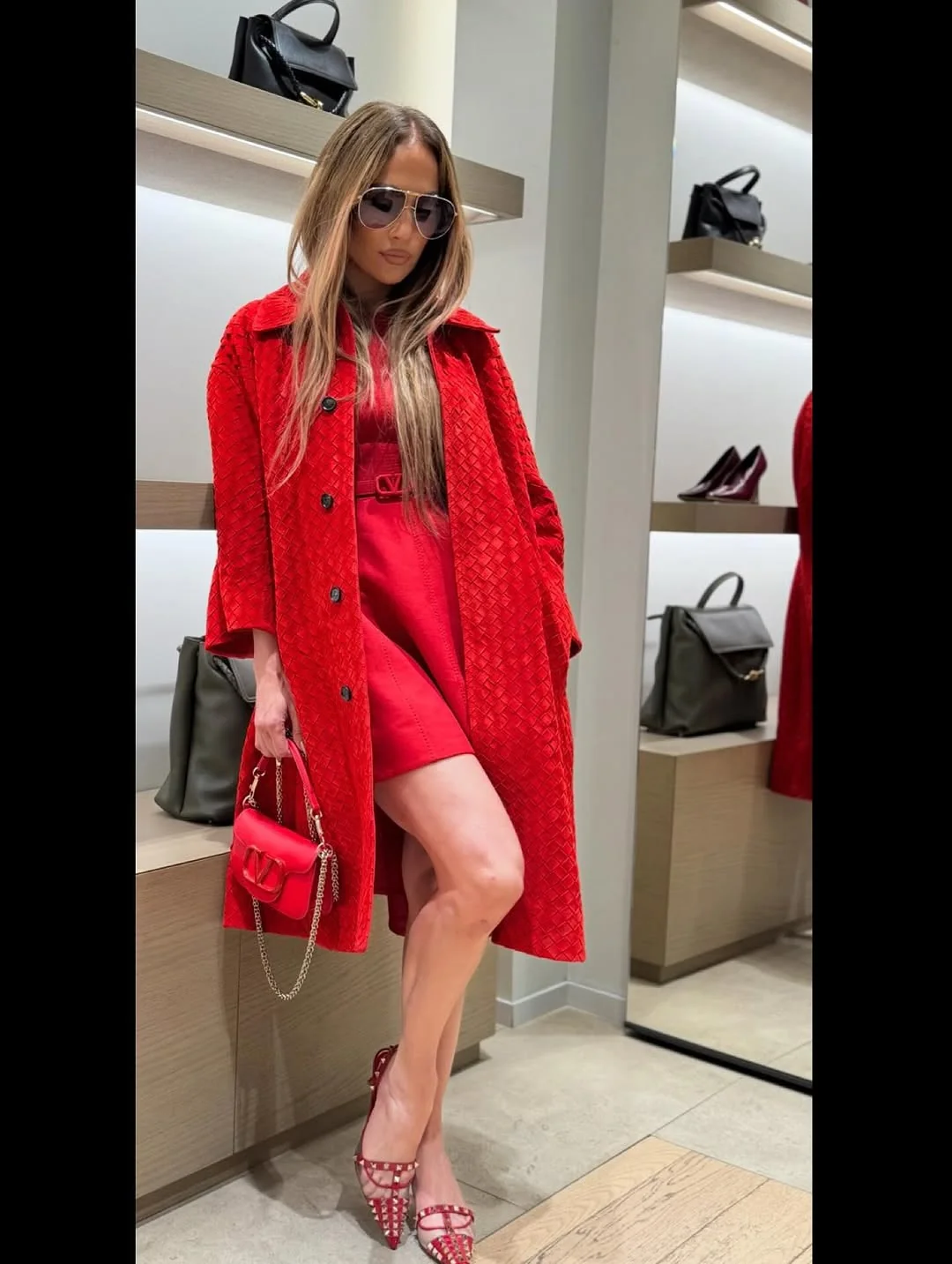 Jennifer Lopez, 56 picture 2 of 6