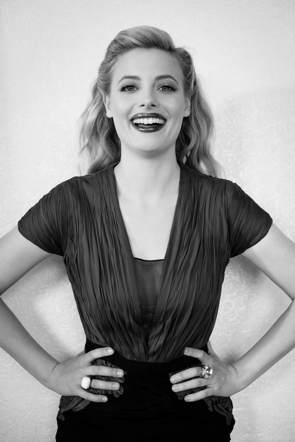 Gillian Jacobs, 42 picture 2 of 4