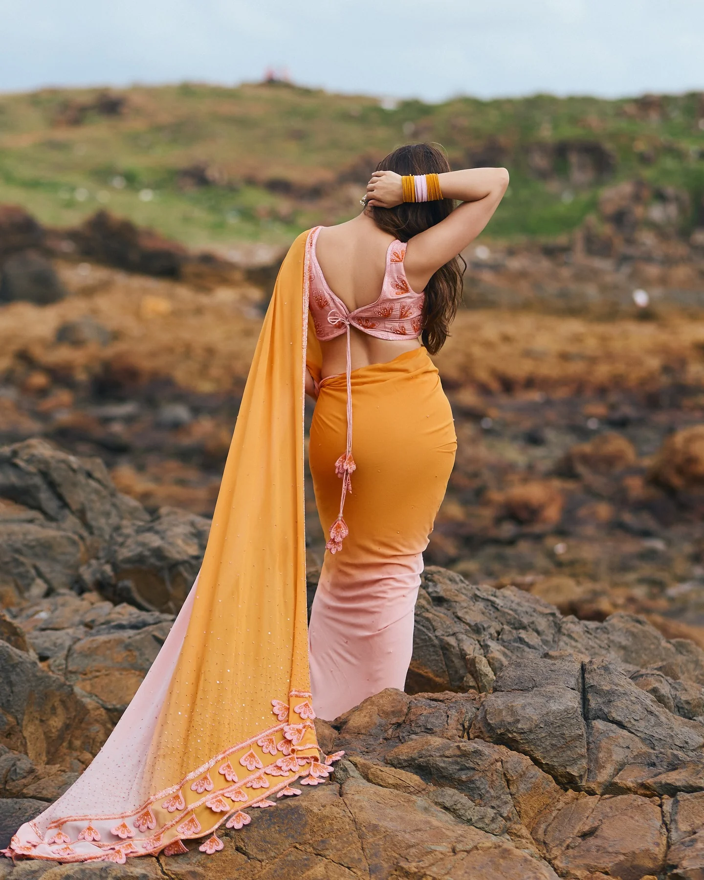 Aamna Sharif, 43 picture 2 of 3