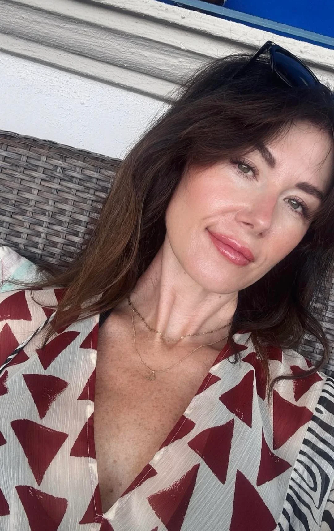 Jewel Staite, 43 picture 2 of 2
