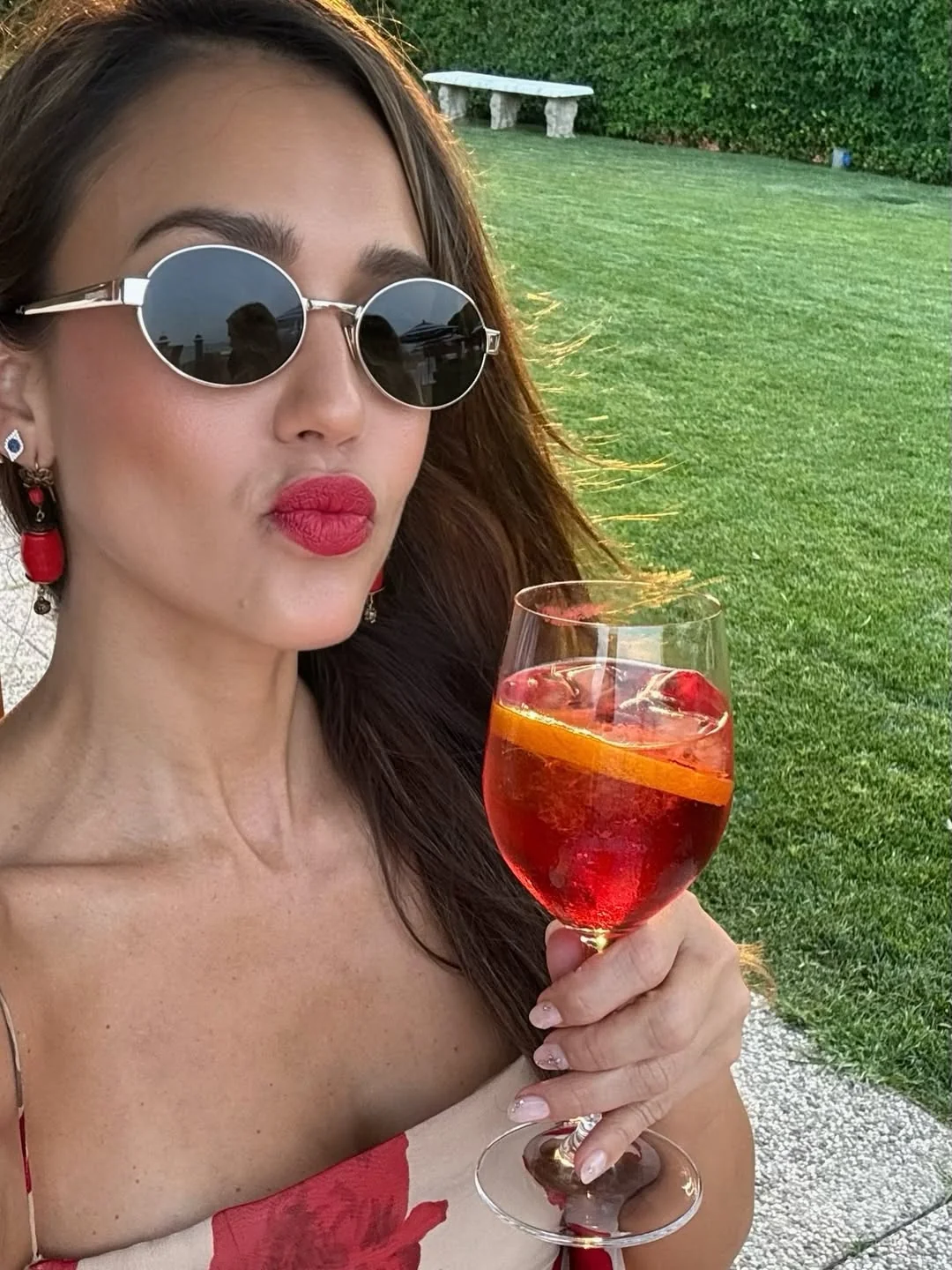 Jessica Alba, 44 picture 2 of 4