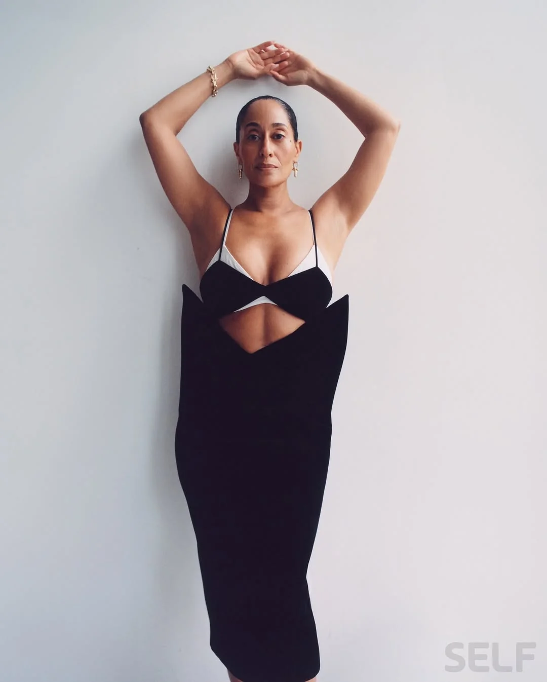 Tracee Ellis Ross, 52 picture 1 of 6