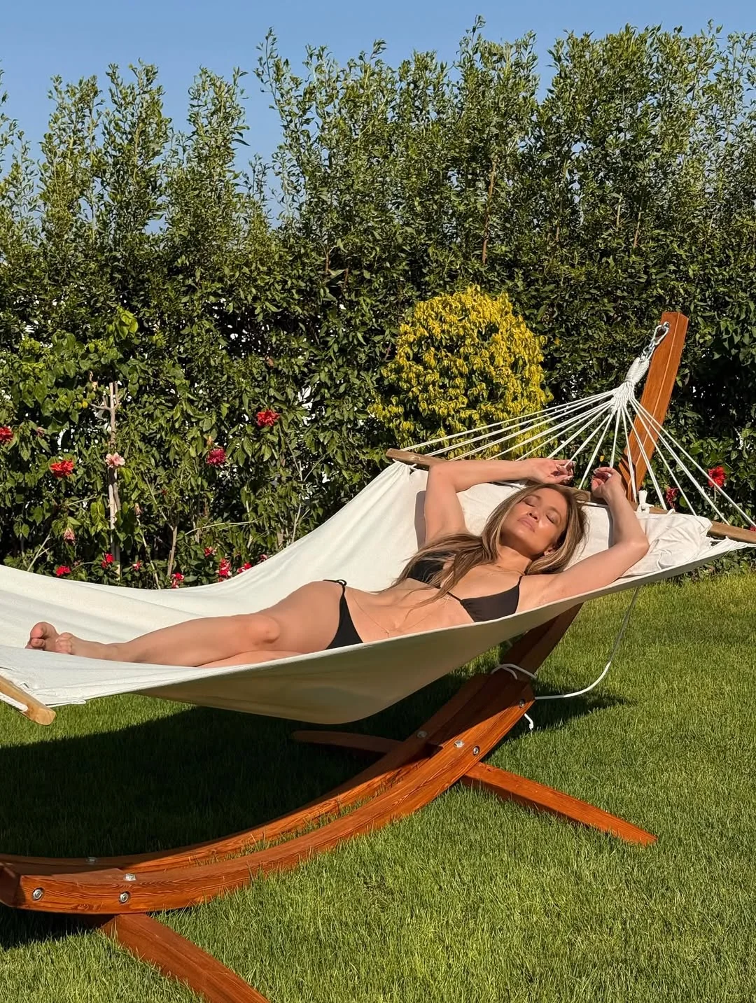 Jennifer Lopez, 55 picture 4 of 5