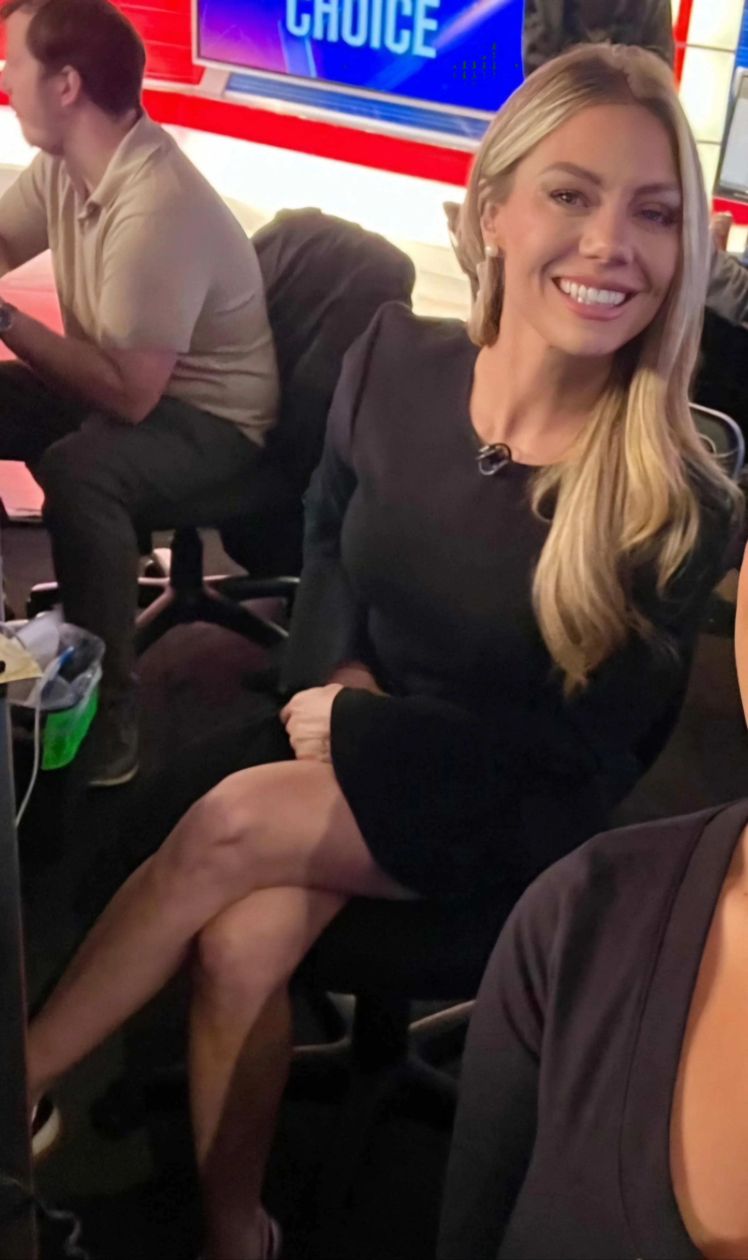 Jadiann Thompson, 40 picture 1 of 1