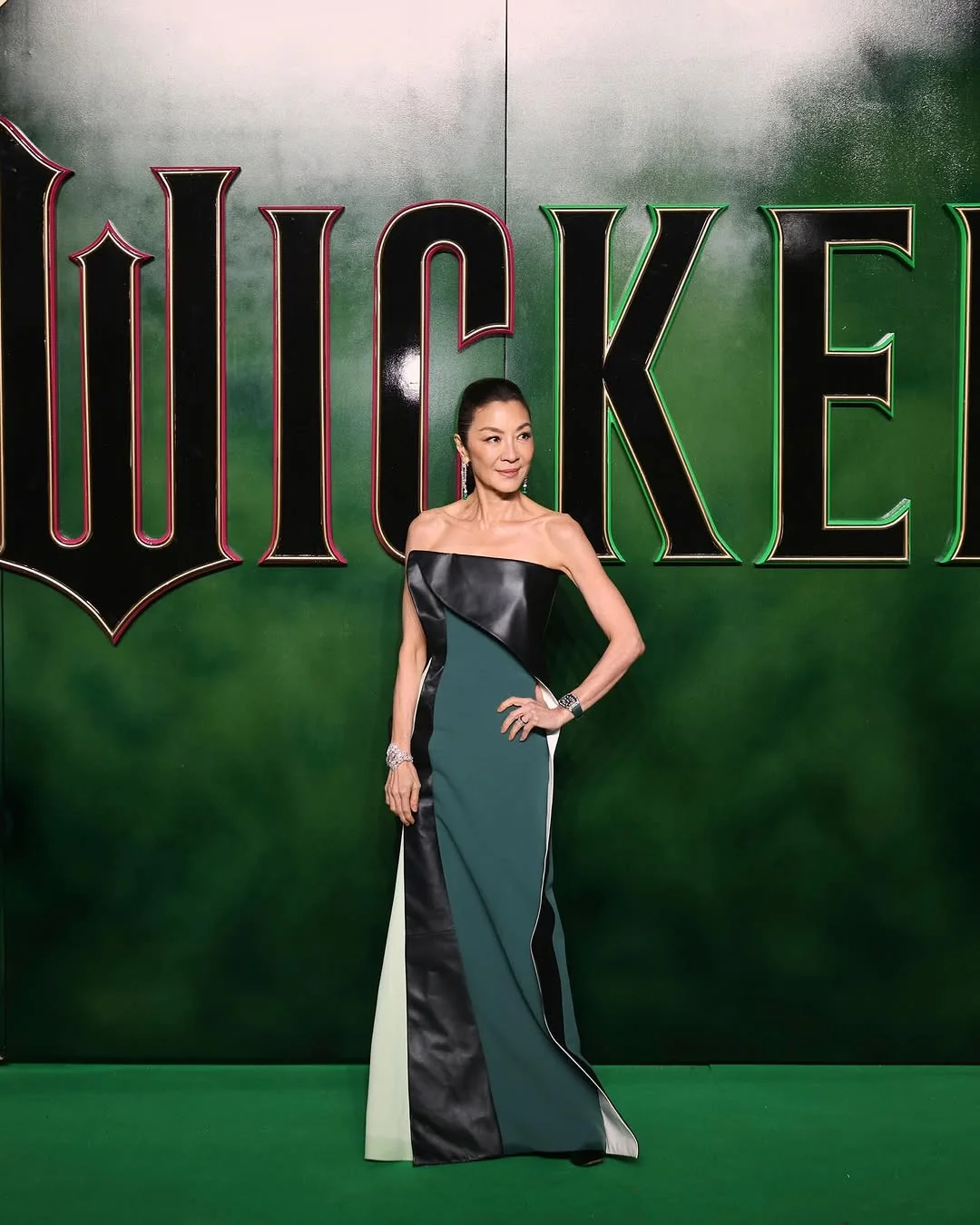 Michelle Yeoh, 62 picture 2 of 2