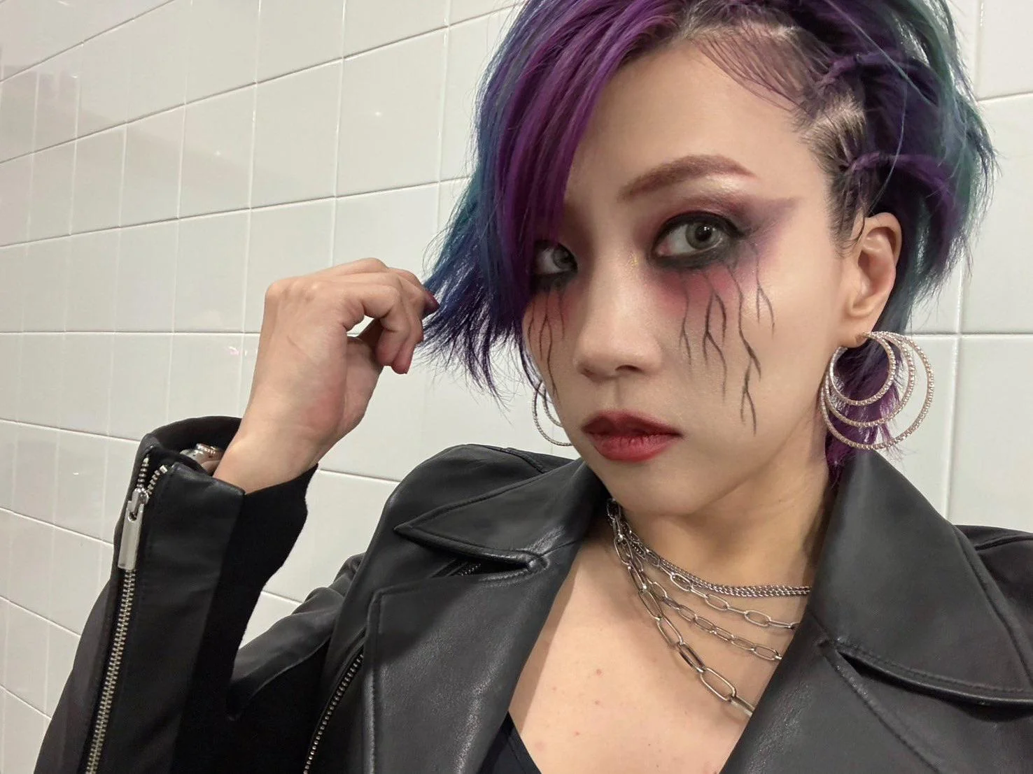 Asuka, 43 picture 1 of 1