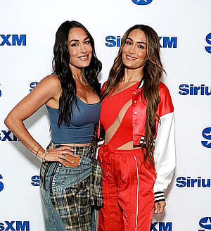 Brie and Nikki Garcia, 41'