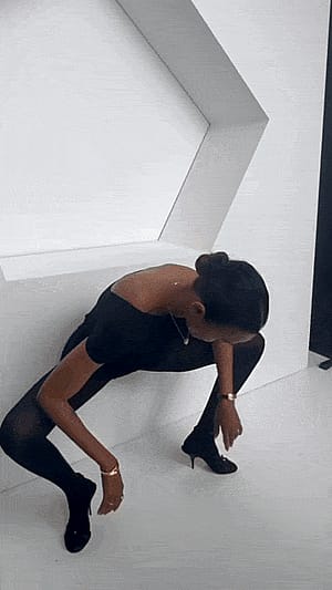 Zoe Saldana, 47'
