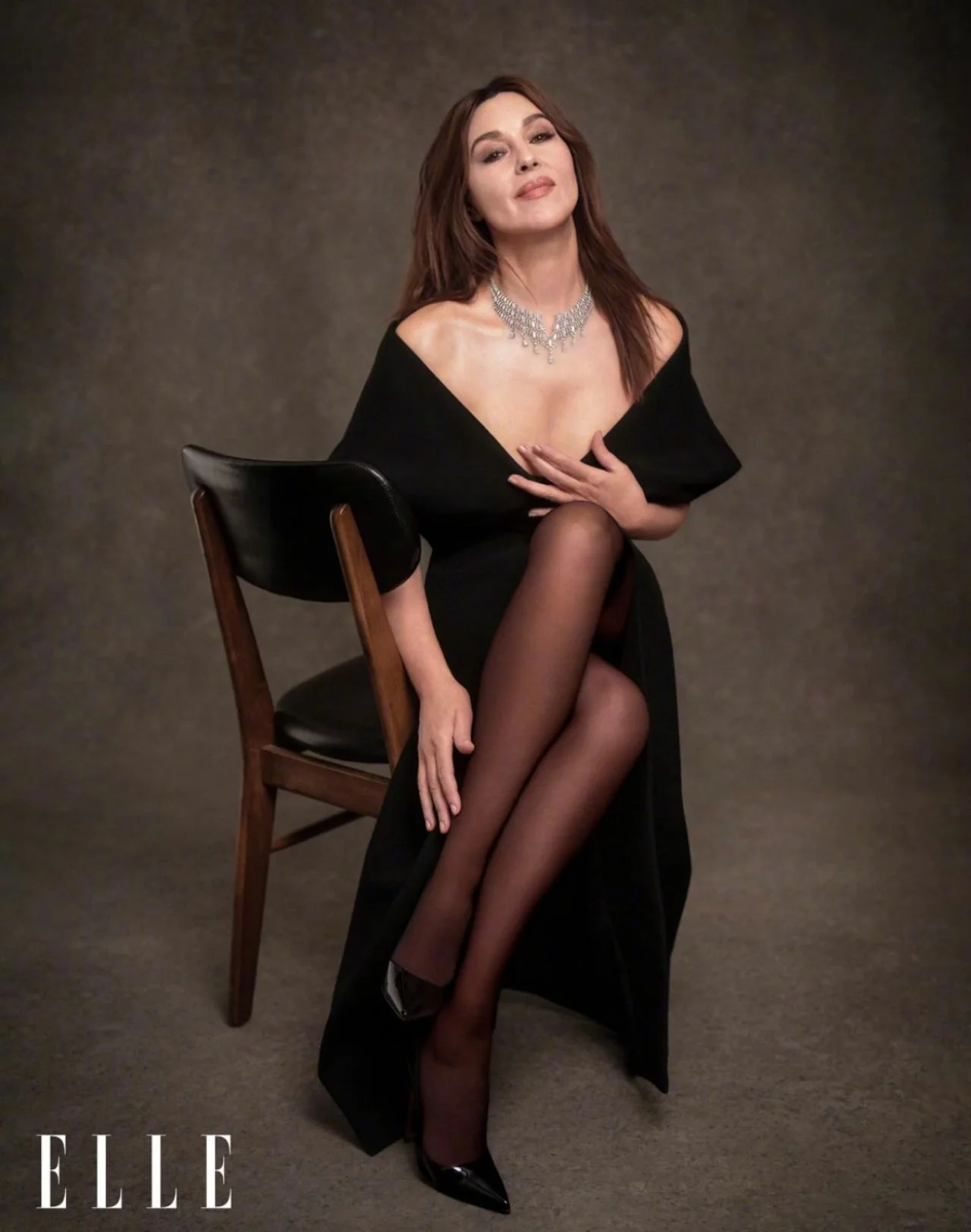 Monica Bellucci, 60 picture 1 of 5