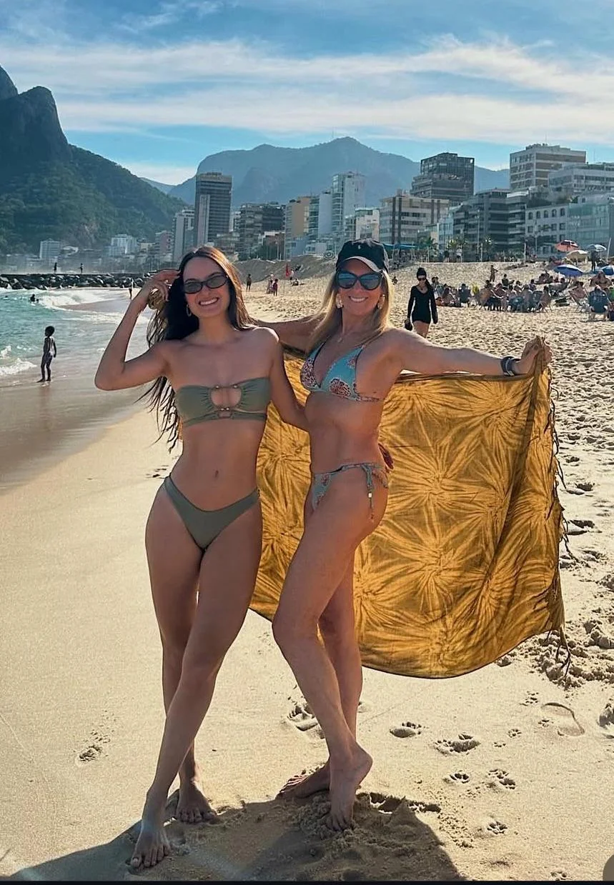 Helo Pinheiro (right), 82 - the real girl from Ipanema picture 1 of 1