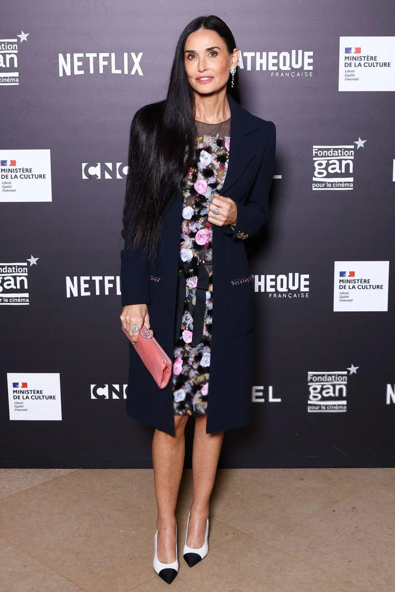 Demi Moore, 61 picture 1 of 1