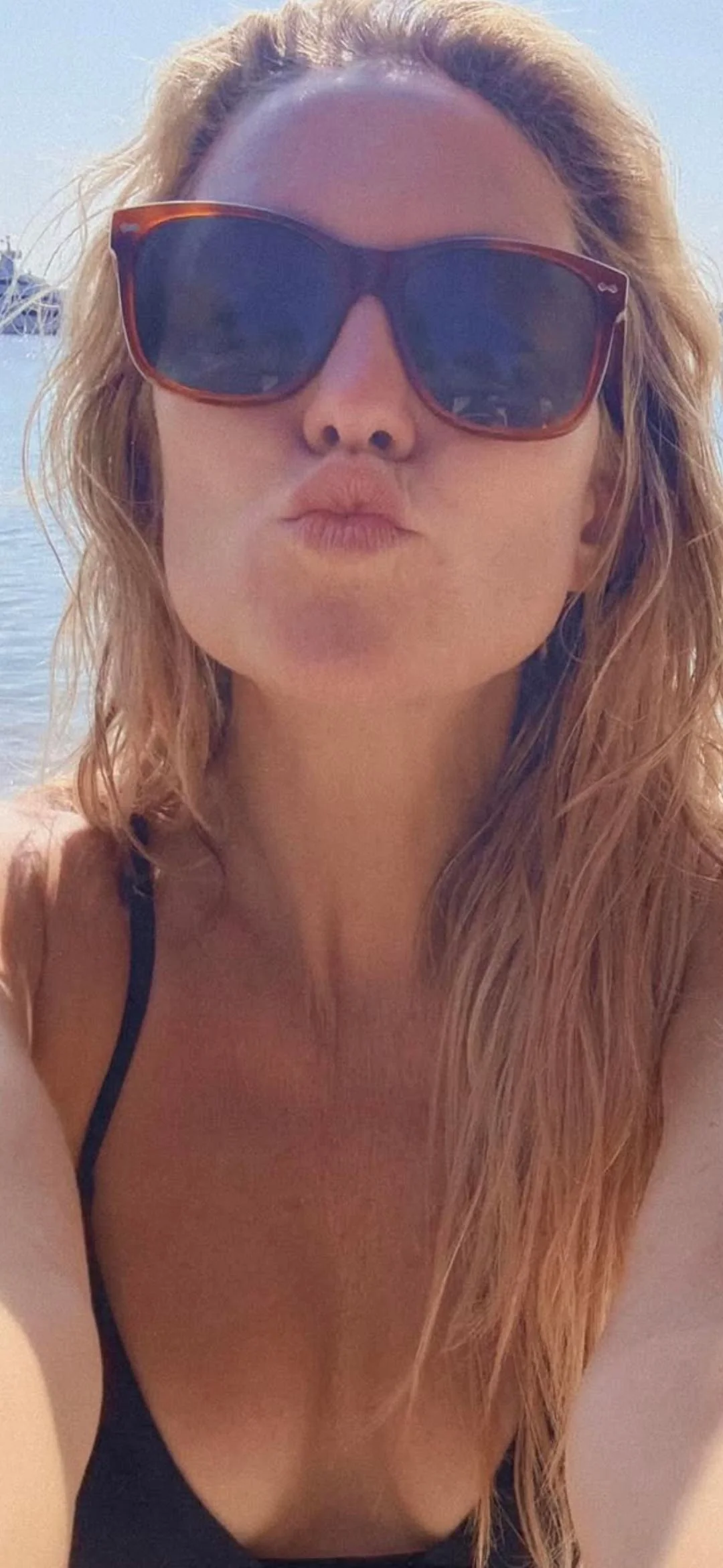 Kate Hudson, 46 picture 3 of 3