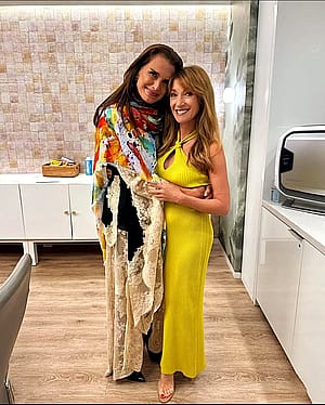 Jane Seymour, 74 Brooke Shields, 60'