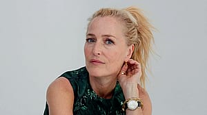 Gillian Anderson, 56'