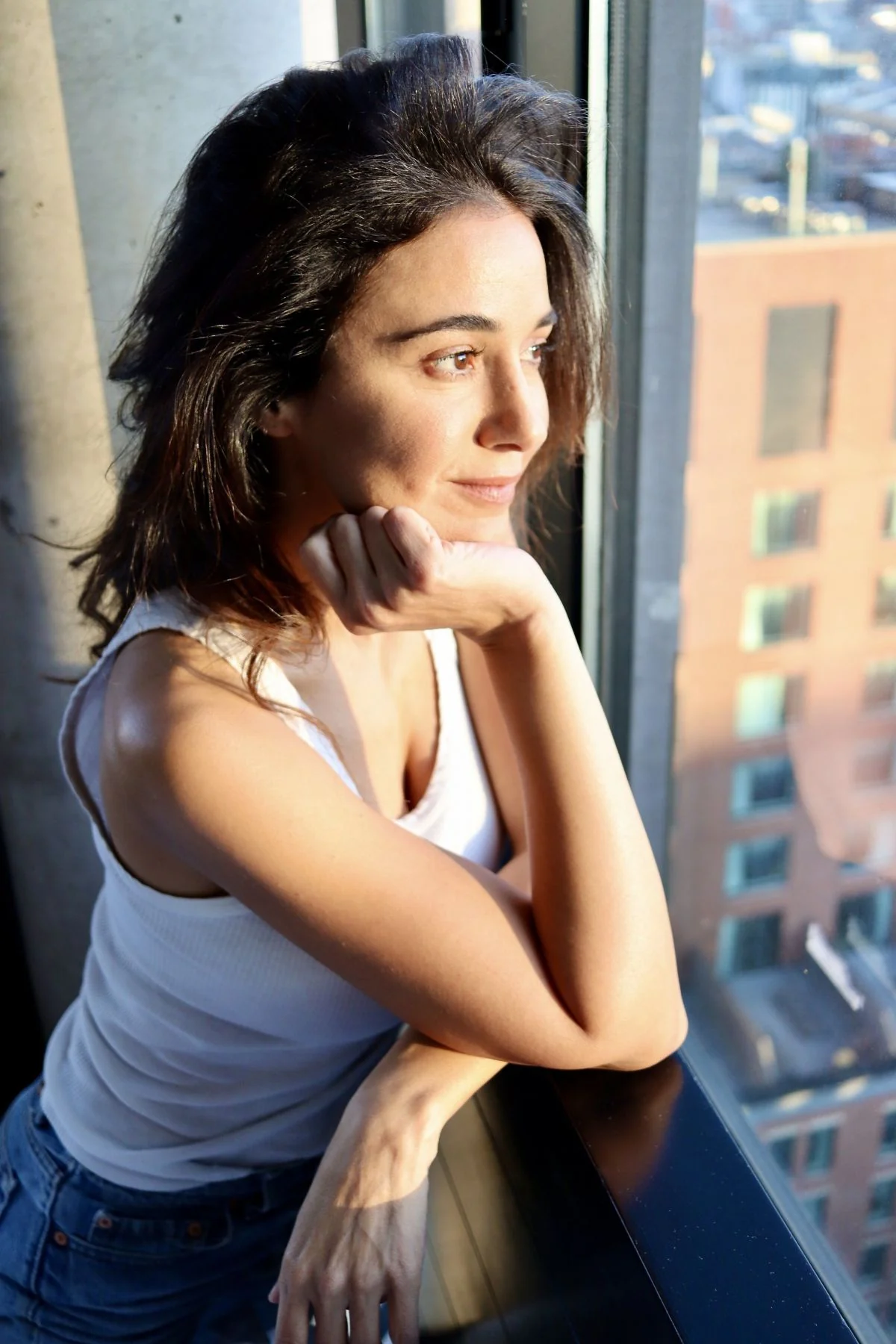 Emmanuelle Chriqui, 48 picture 1 of 4