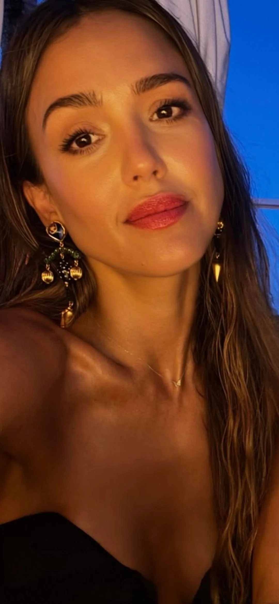 Jessica Alba, 44 picture 1 of 2