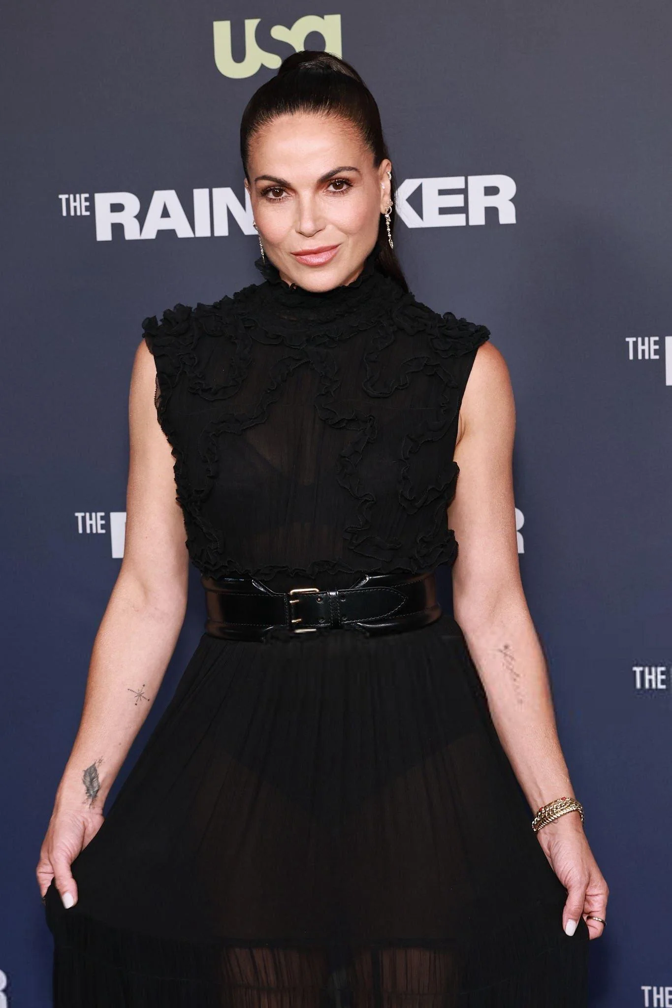 Lana Parrilla, 48 picture 2 of 2