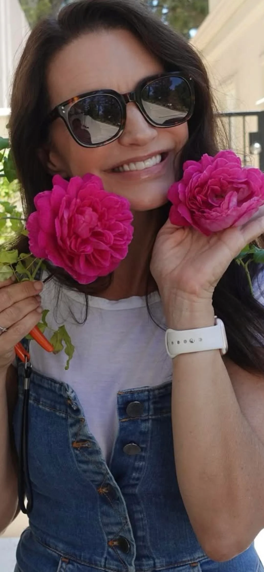 Kristin Davis, 60 picture 1 of 2