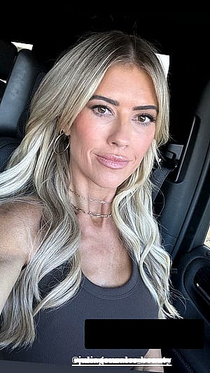 Christina Hall, 41'