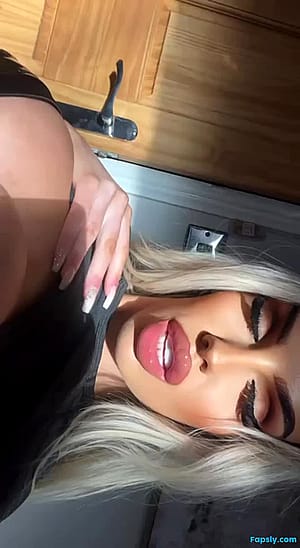 Stop playing with other dolls and focus only on me
