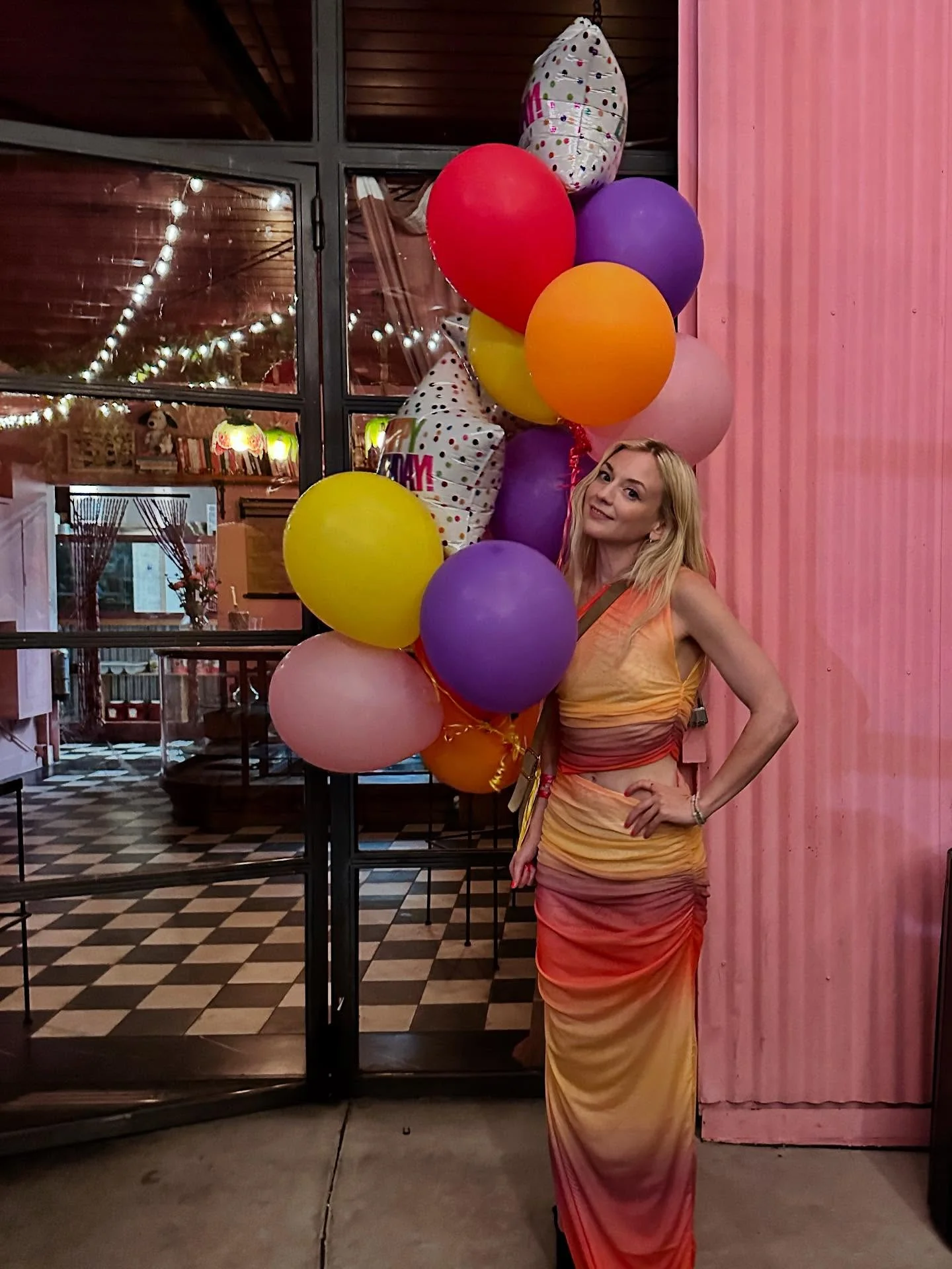 Emily Kinney, 40 picture 1 of 2