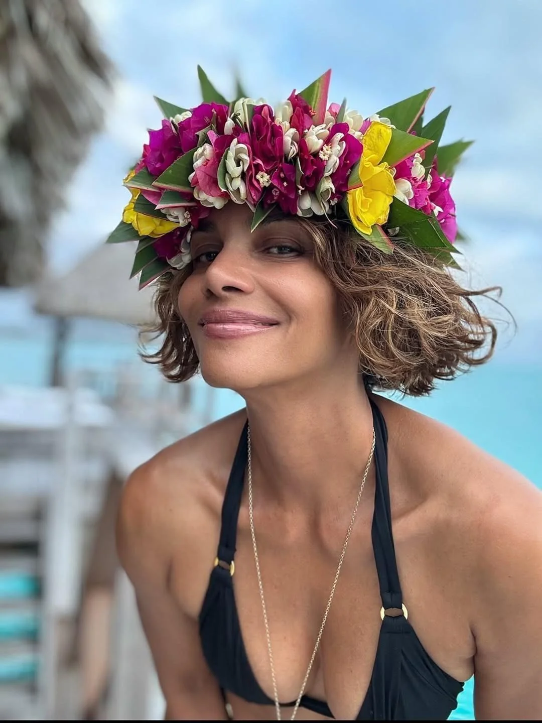 Halle Berry, 58 picture 2 of 5