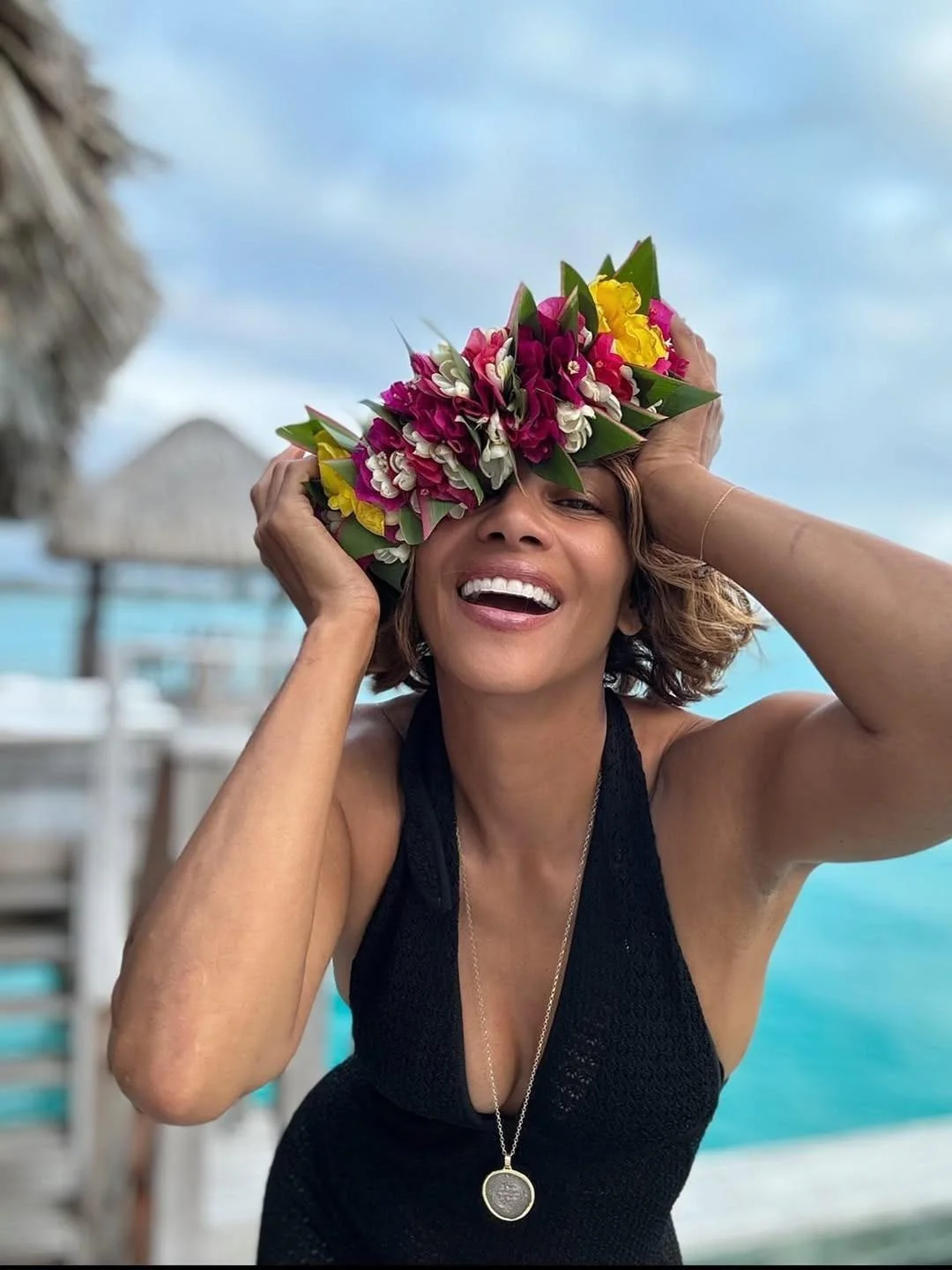 Halle Berry, 58 picture 3 of 5