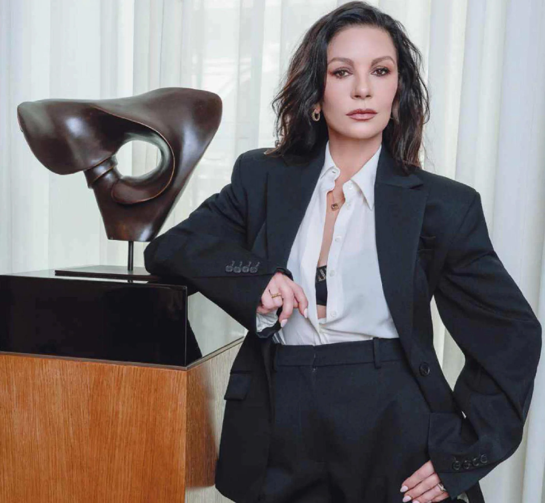 Catherine Zeta Jones, 55 picture 2 of 3