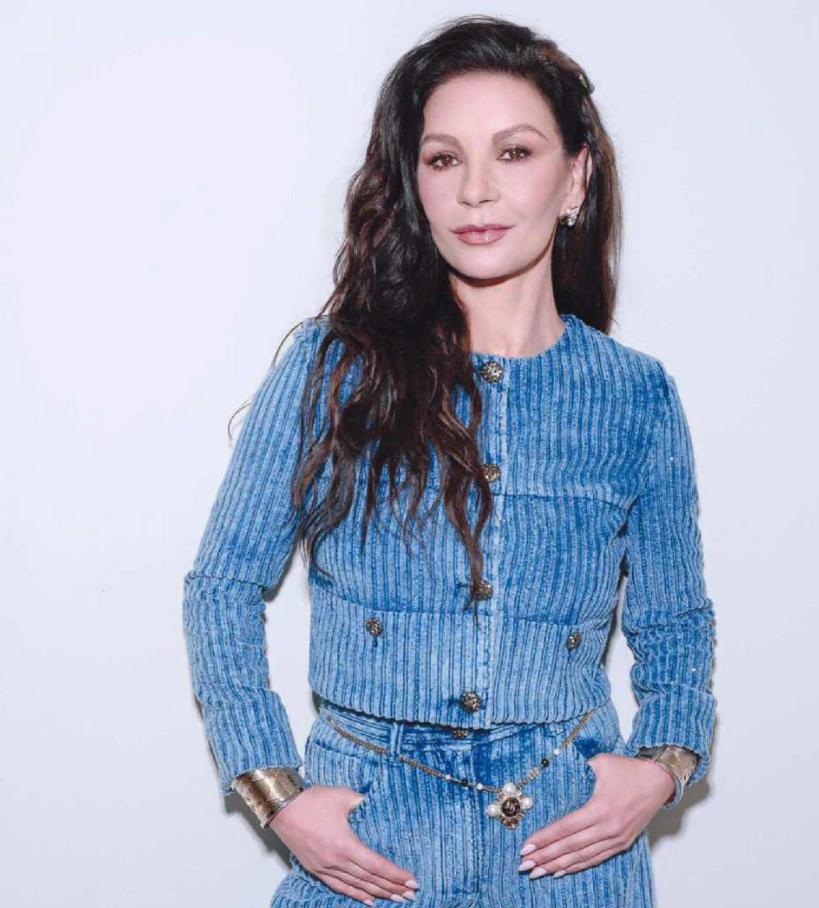 Catherine Zeta Jones, 55 picture 3 of 3