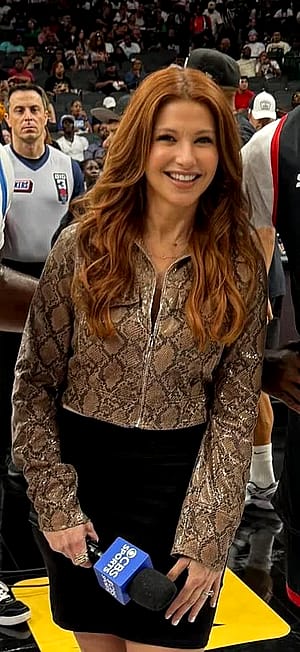 Rachel Nichols, 51'