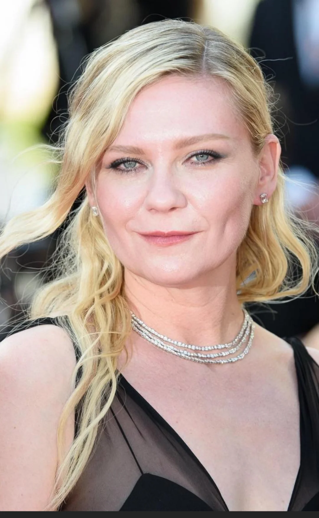 Kirsten dunst, 43 picture 4 of 6