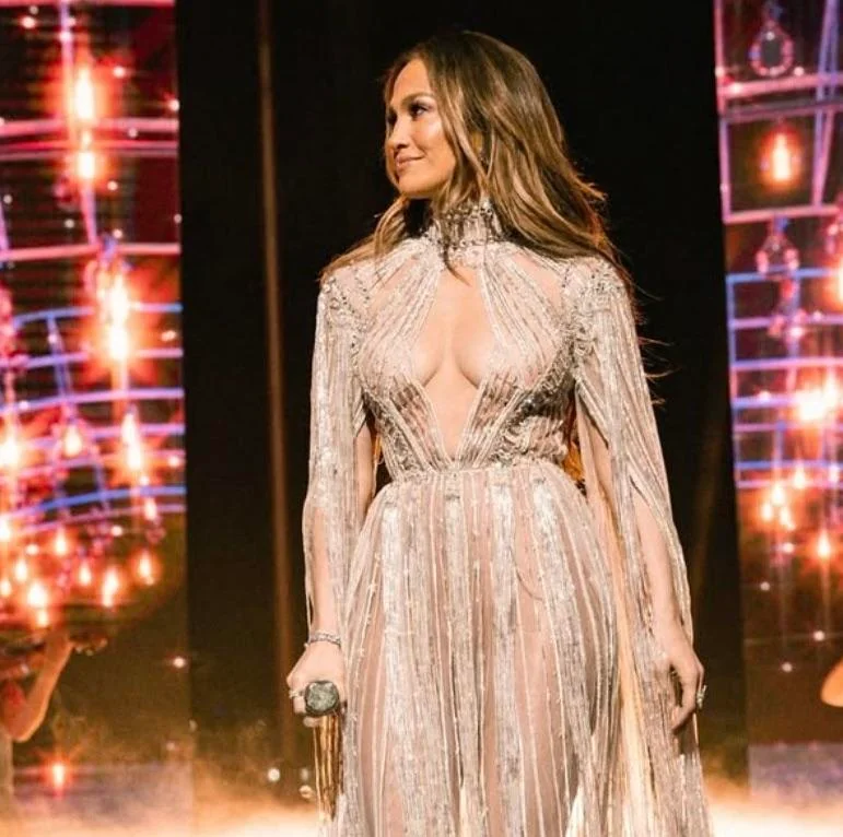 Jennifer Lopez, 56 picture 1 of 4
