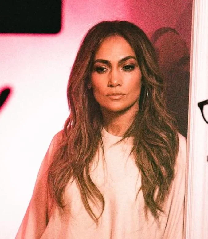 Jennifer Lopez, 56 picture 3 of 4