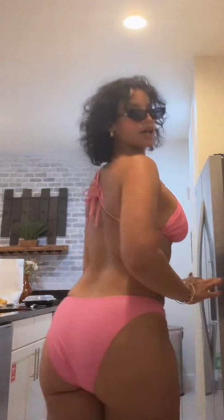 Dascha Polanco, 42 picture 6 of 7