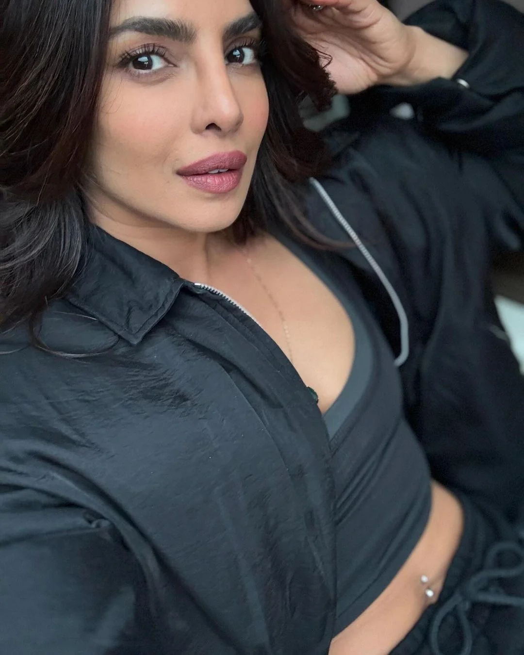 Priyanka Chopra, 42 picture 1 of 2