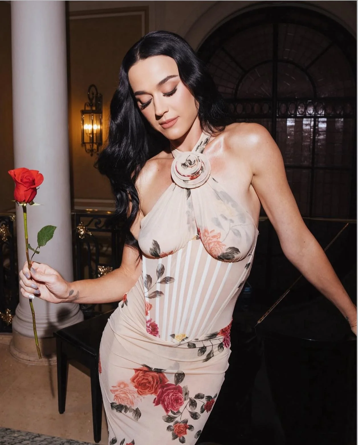 Katy Perry, 40 picture 1 of 2