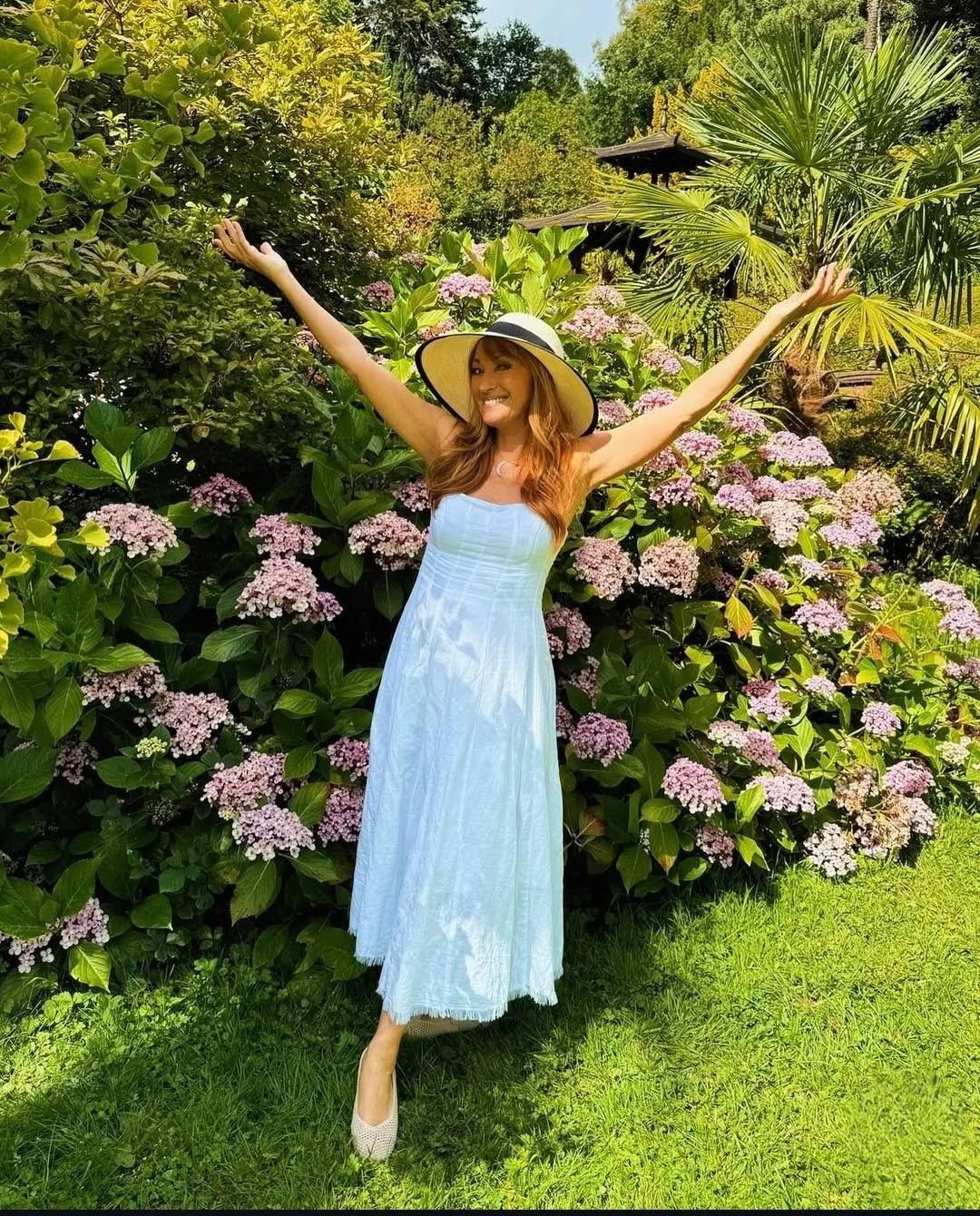 Jane Seymour, 74 picture 1 of 1