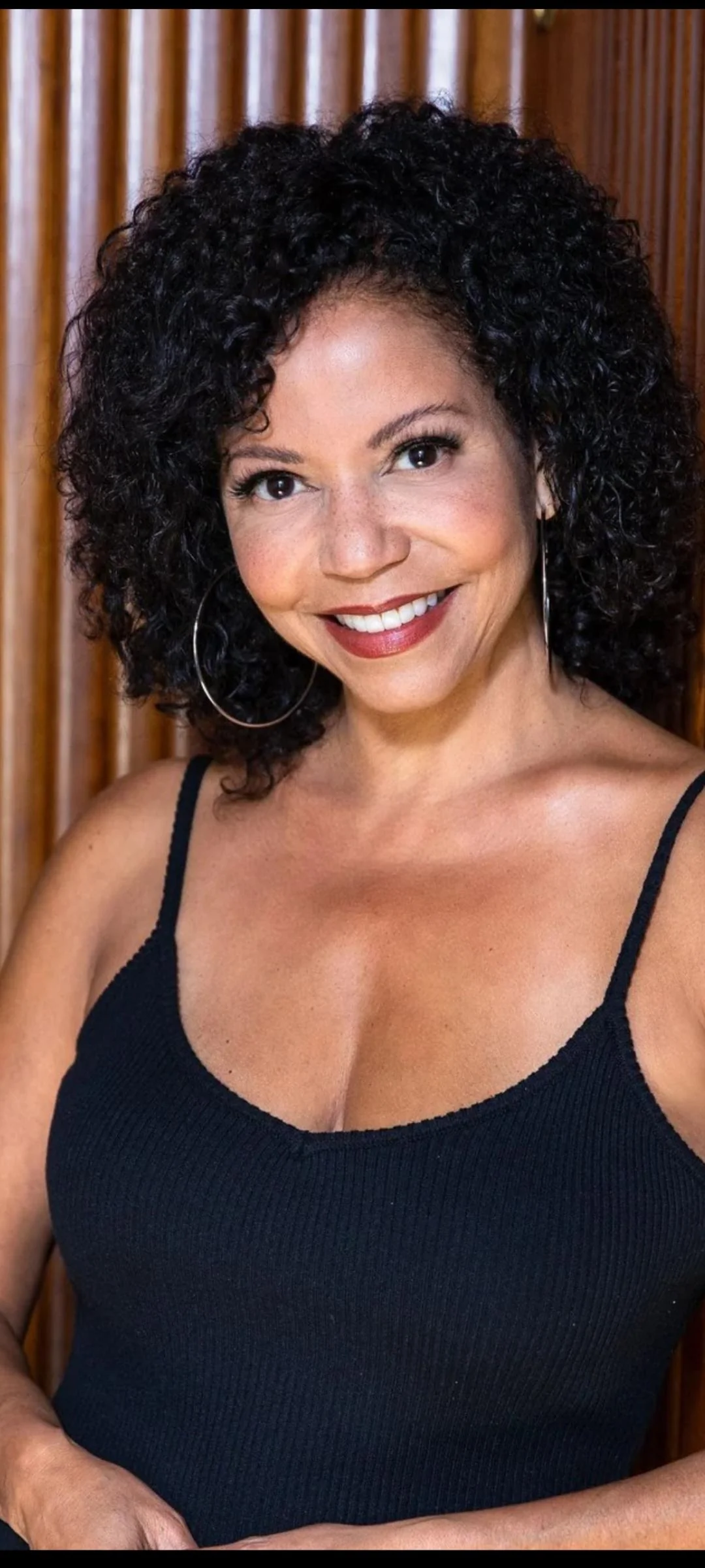 Gloria Reuben, 61 picture 2 of 3