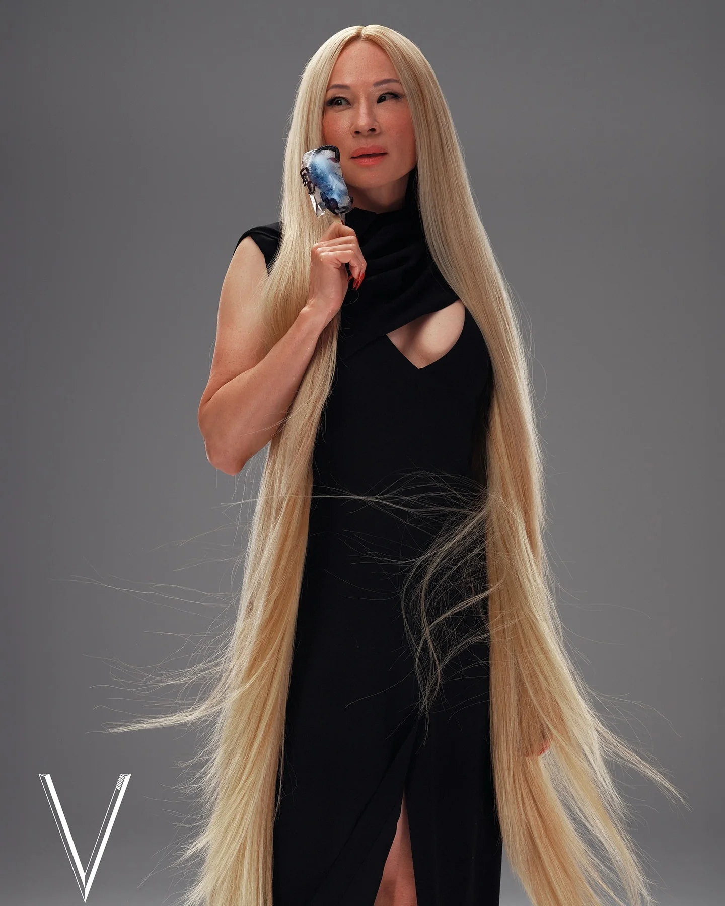 Lucy Liu, 55 picture 2 of 2