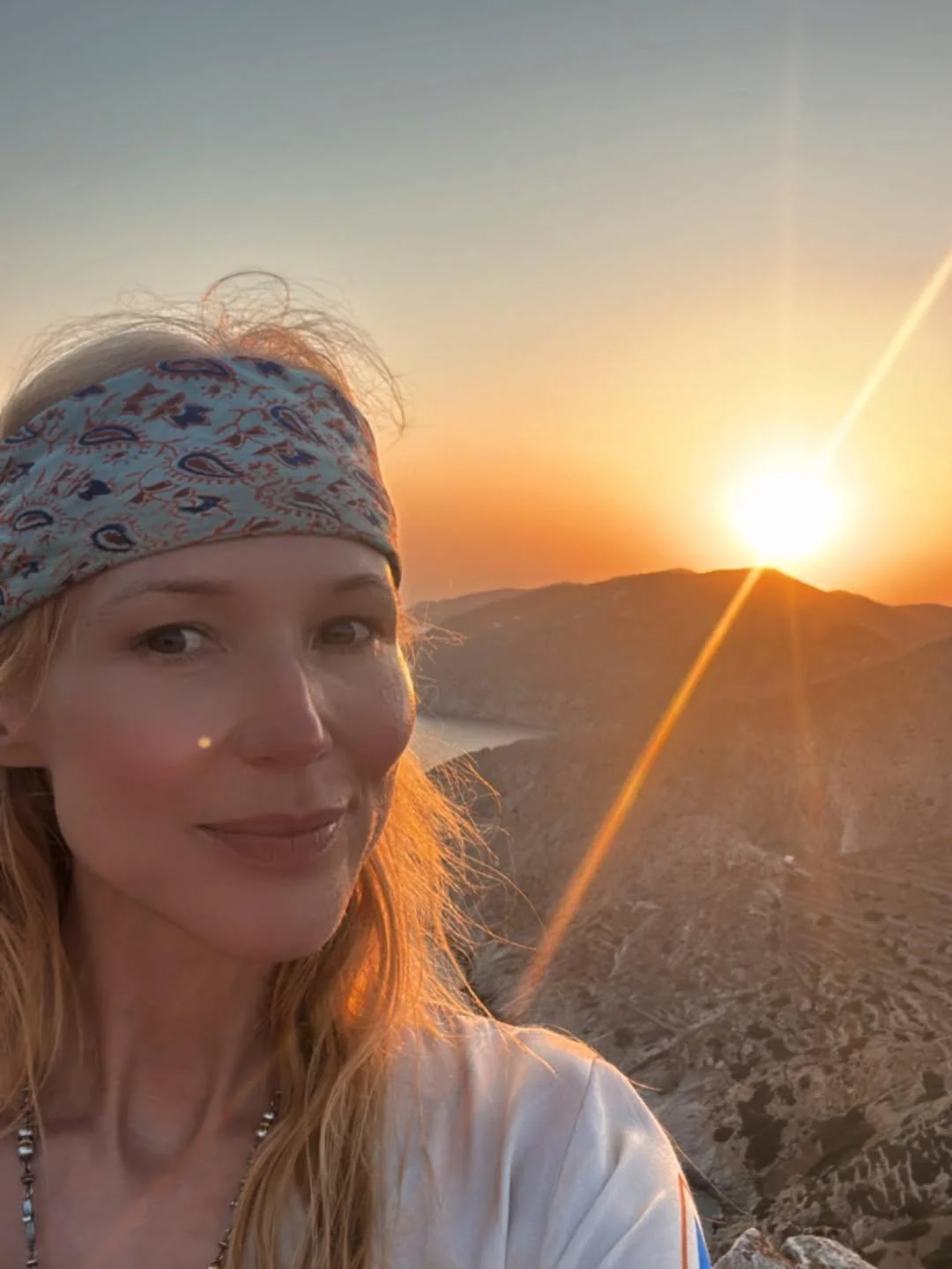Jewel Kilcher, 51 picture 1 of 1