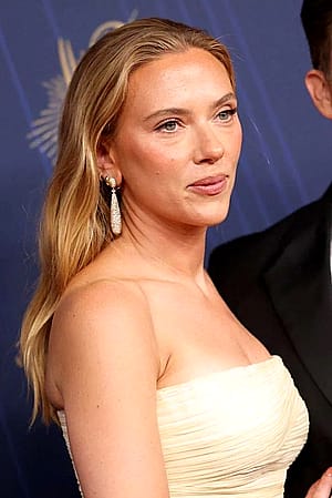 Scarlett Johansson, 40'
