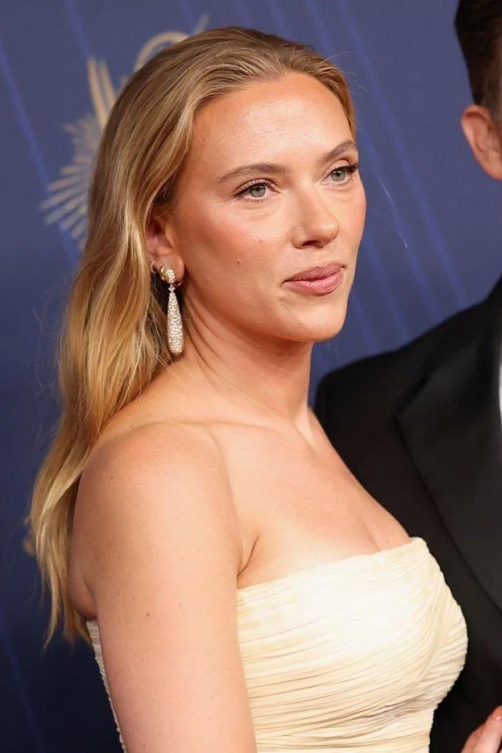 Scarlett Johansson, 40 picture 1 of 6