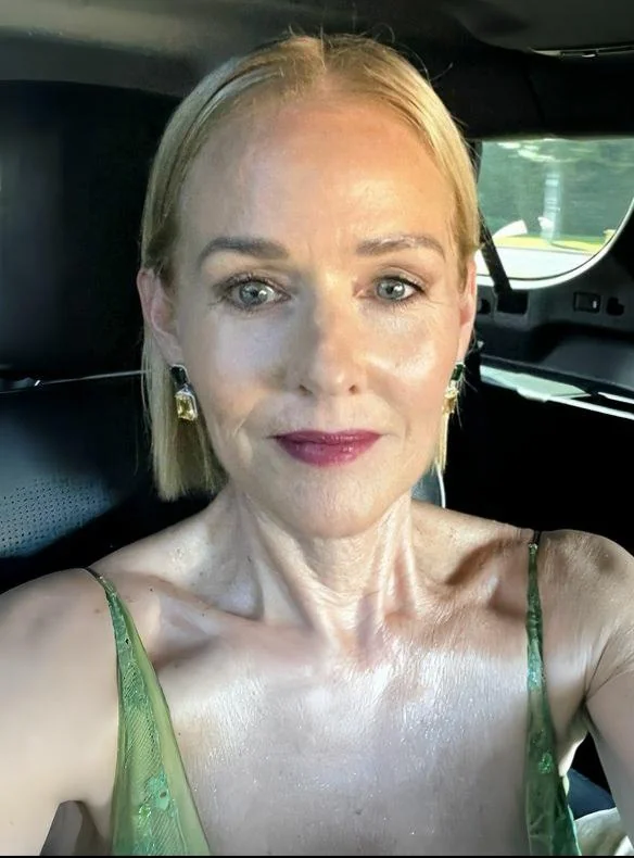 Penelope Ann Miller, 60 picture 4 of 4