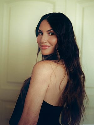 Olivia Munn, 44'