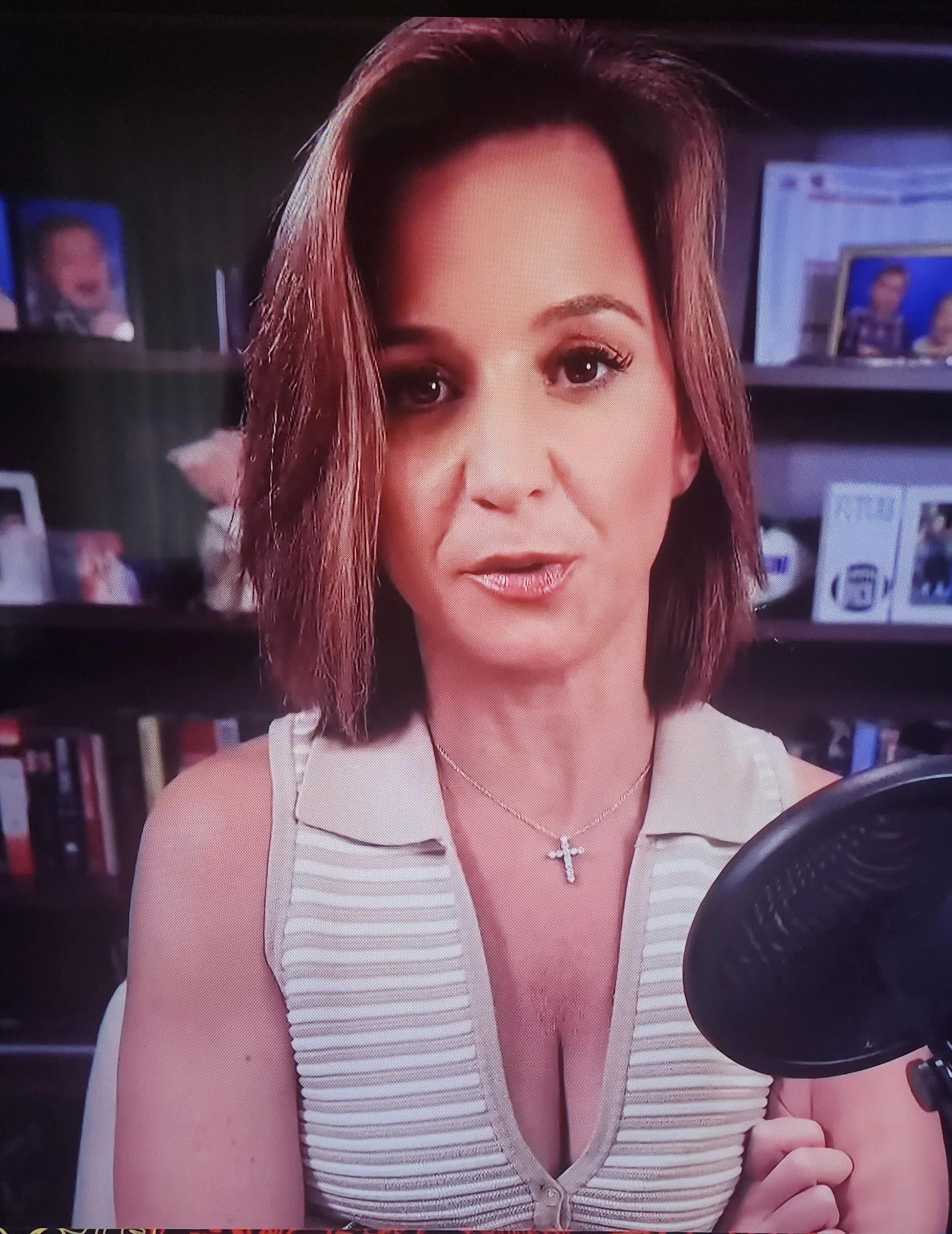 Dianna Russini, 42 picture 1 of 1