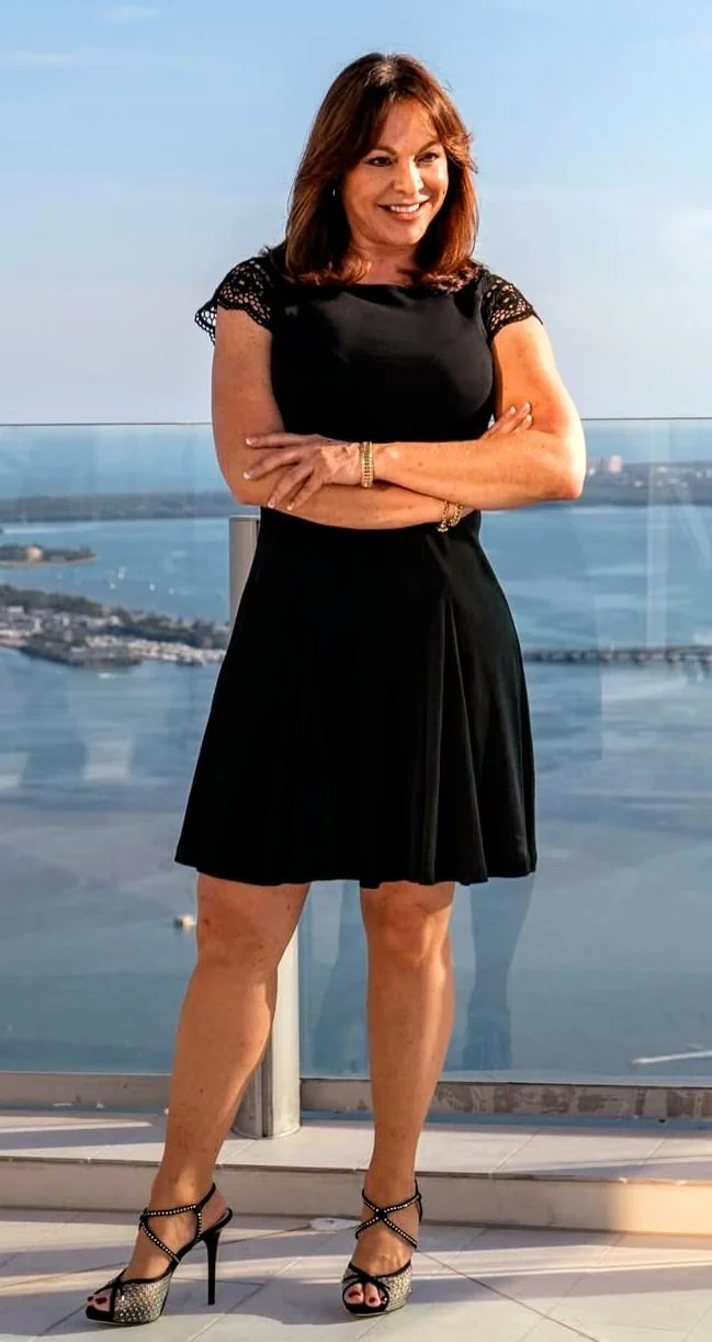 Rosana Franco, 55 picture 1 of 4