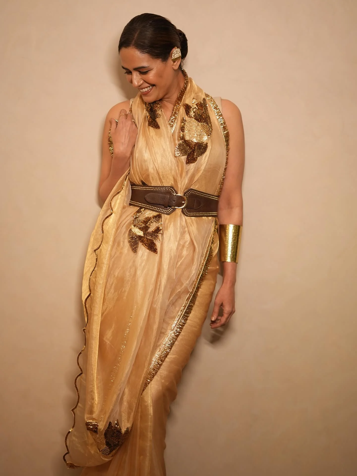 Mona Singh, 43 picture 3 of 3