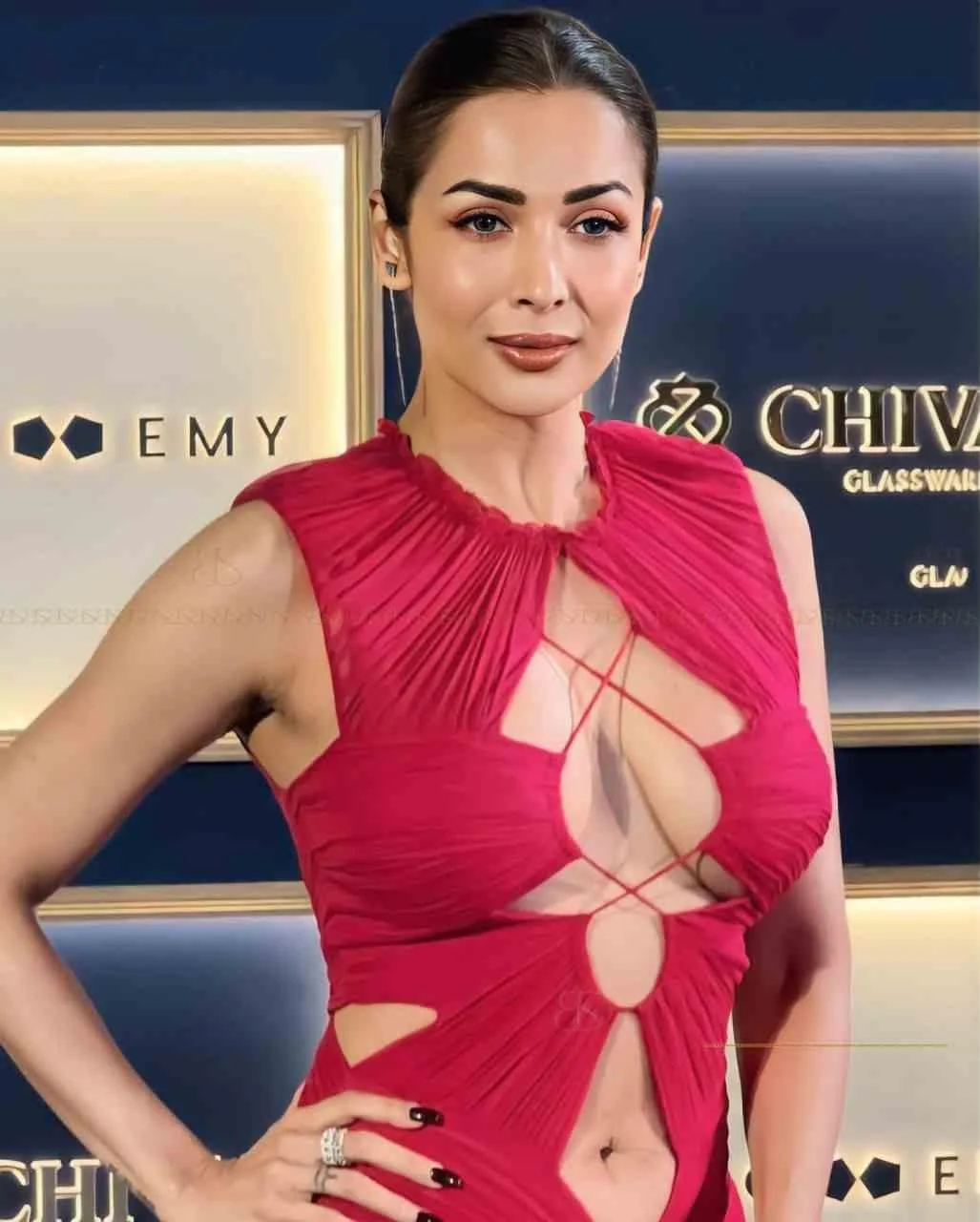Malaika Arora, 48 picture 3 of 5